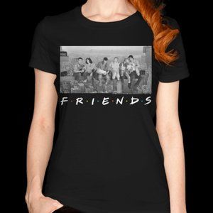 Friends Skyline T-shirt tee shirt short sleeve black Small Sm S